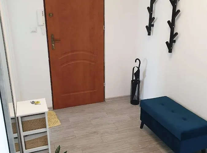 Goscinne Uzdrovisco Cieplice Apartment *