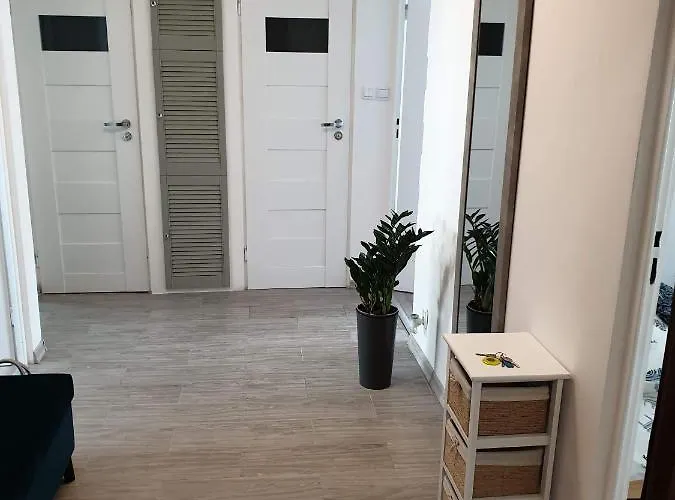 Goscinne Uzdrovisco Cieplice * Jelenia Gora